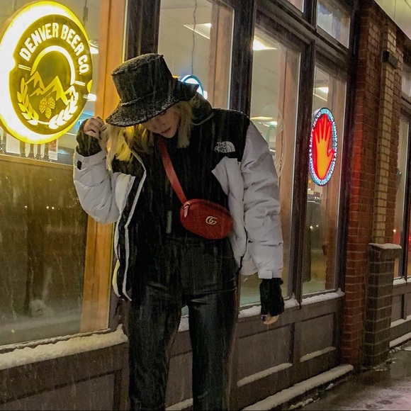 Gucci Marmont Belt Bag - Picture 2 of 10